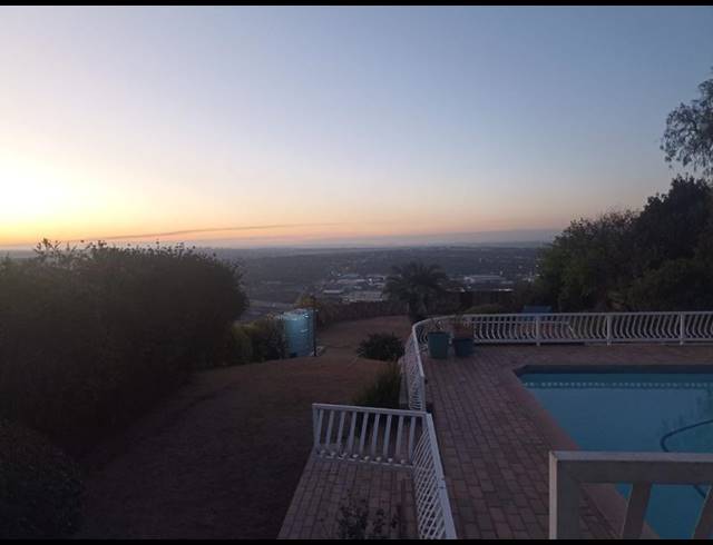 4 BEDROOM PROPERTY TO RENT IN SUNNYRIDGE